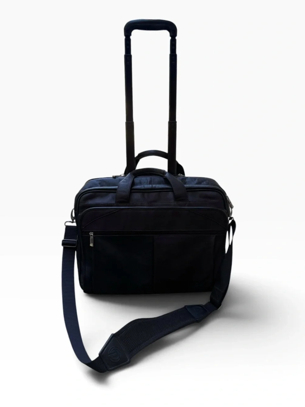 Solo Classic Collection Walker Leather Rolling Laptop Travel Wheeled Briefcase